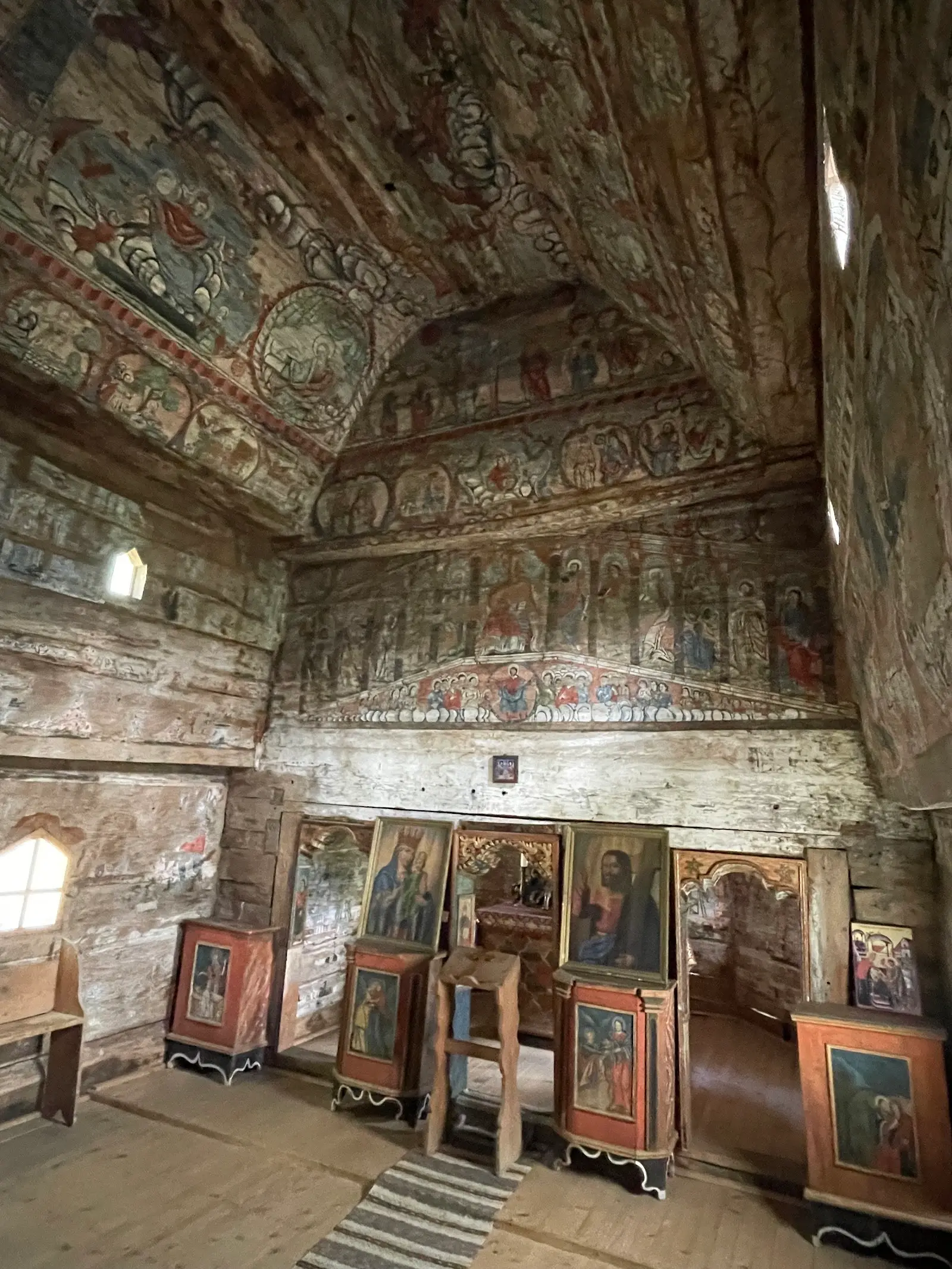 Biserica de lemn din Bârsana 2