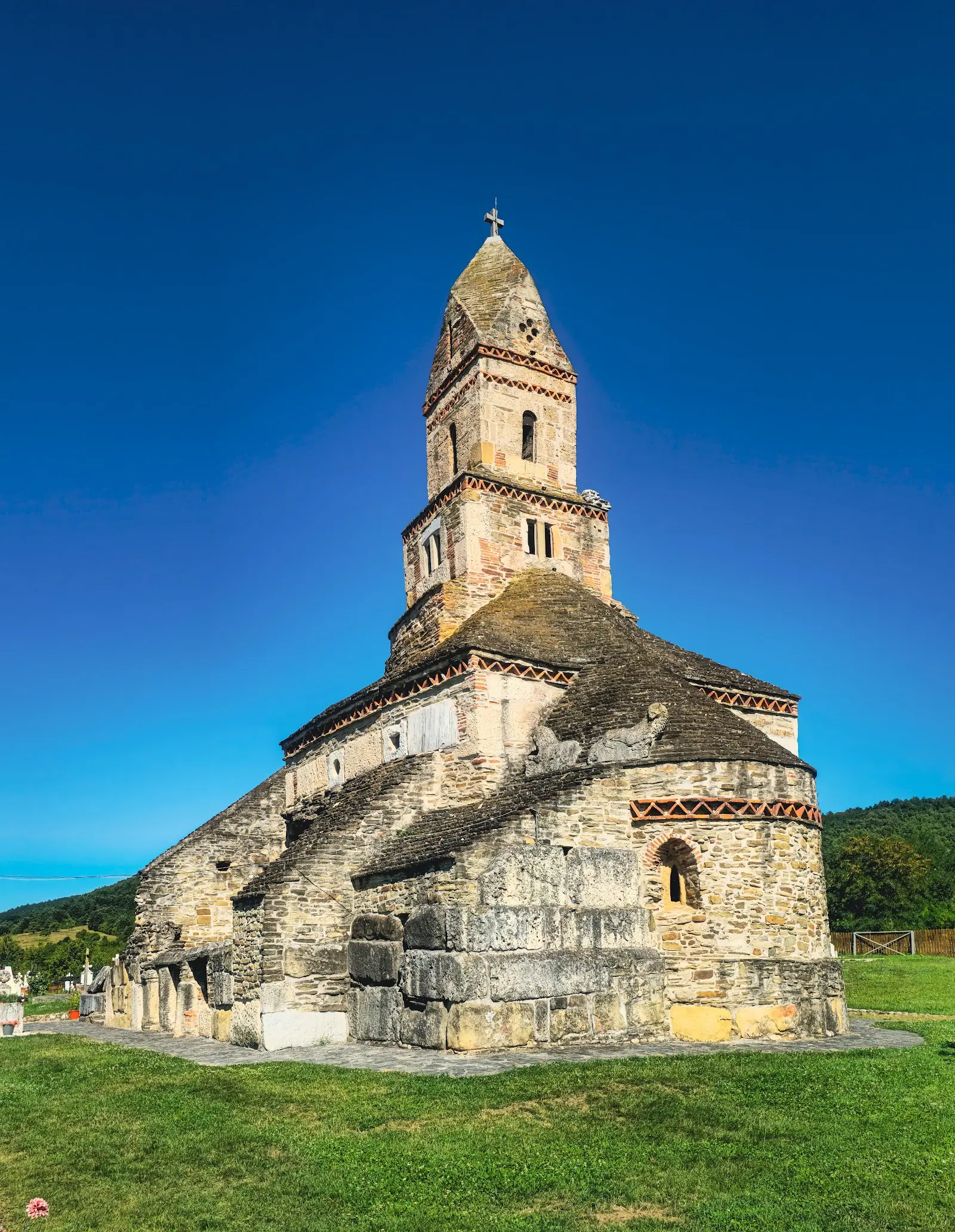 Biserica Densuș