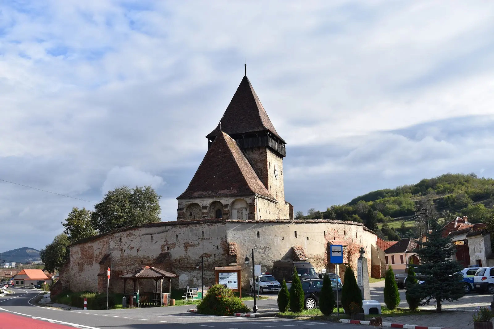 Biserica Fortificată Axente Sever 3