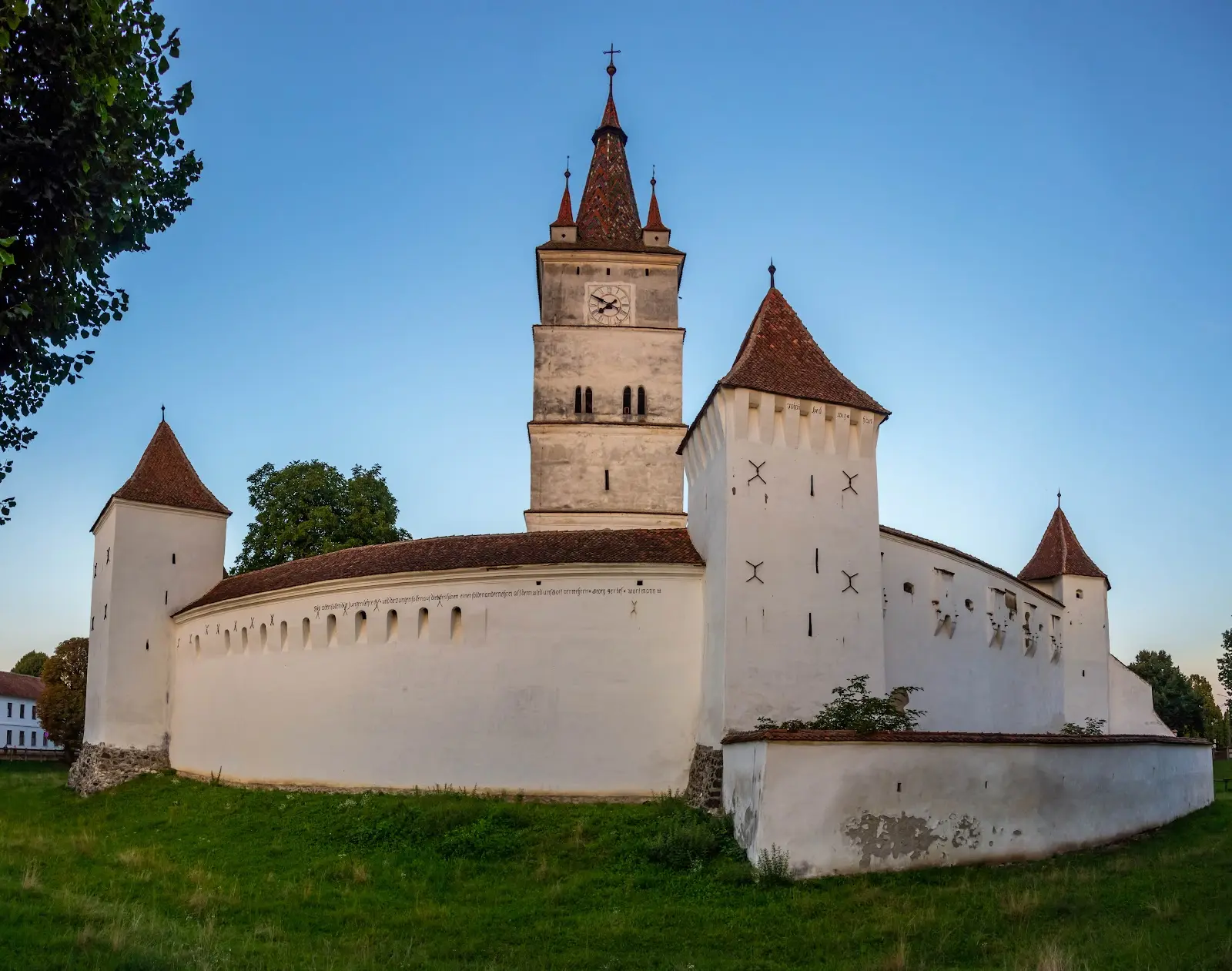 Biserica Fortificată Hărman 3