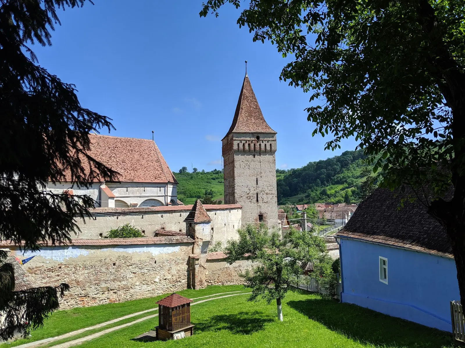 Biserica Fortificată Moșna