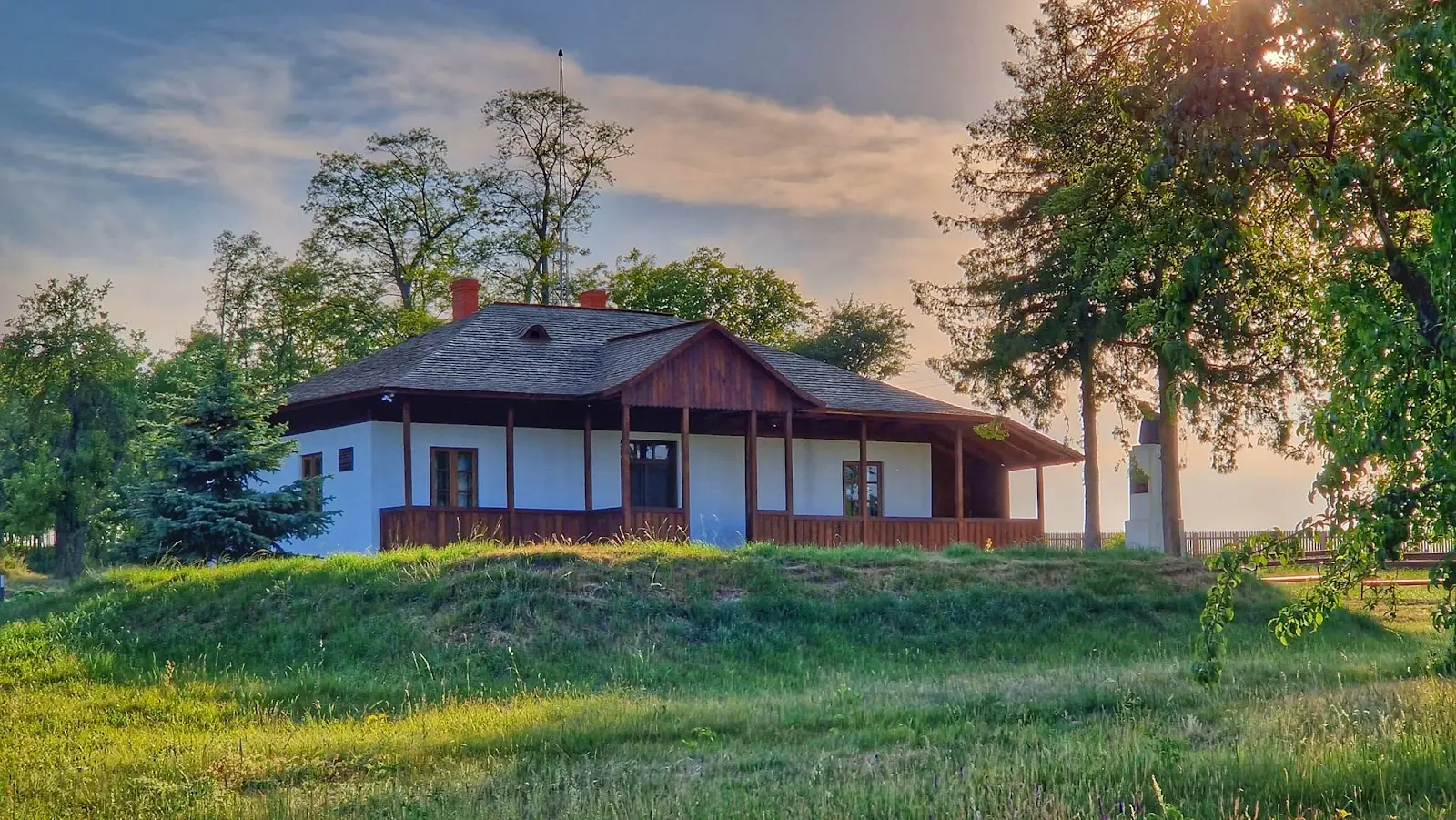 Casa Memorială George Enescu Liveni 2