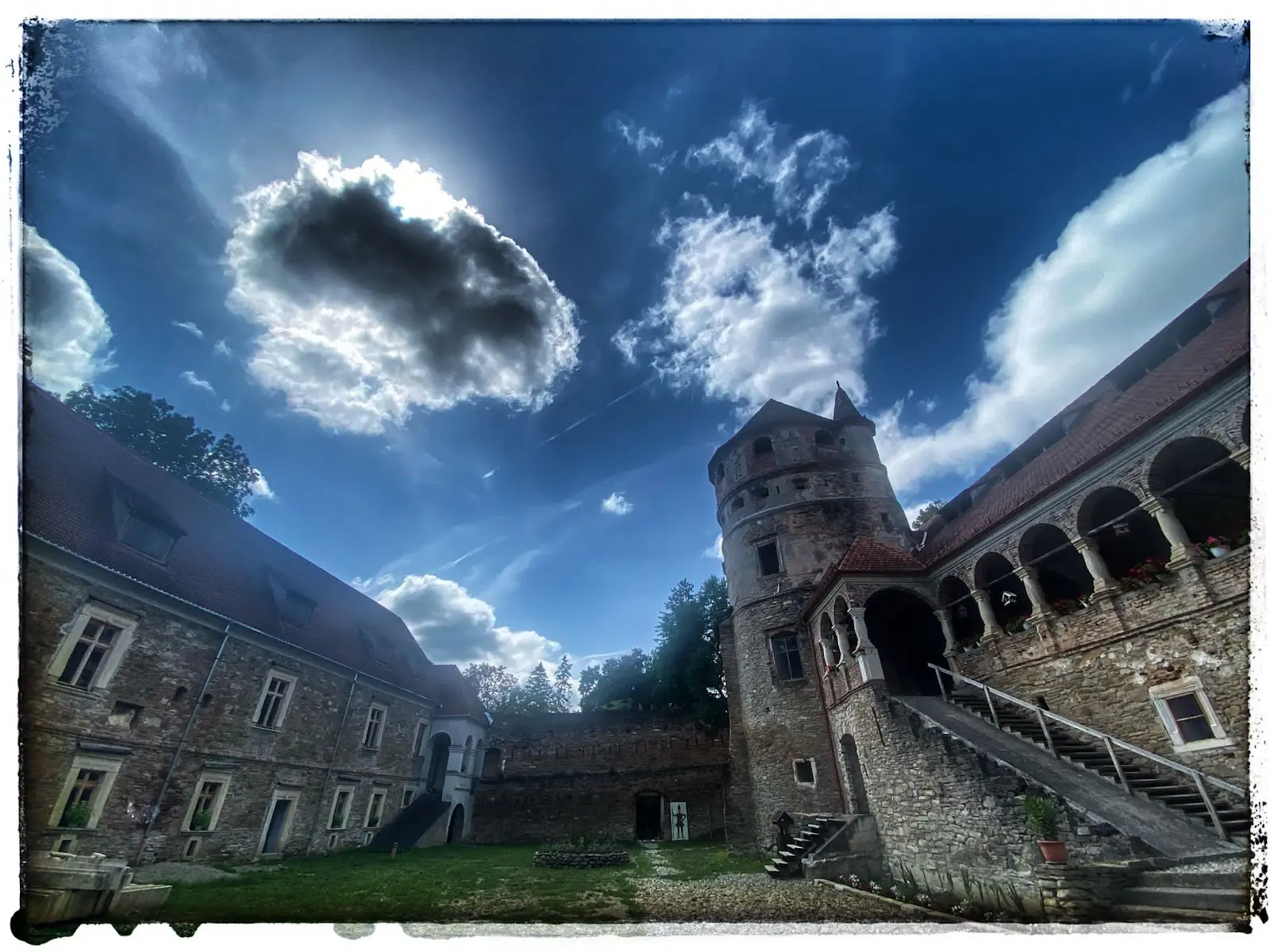 Castelul Bethlen-Haller Criș