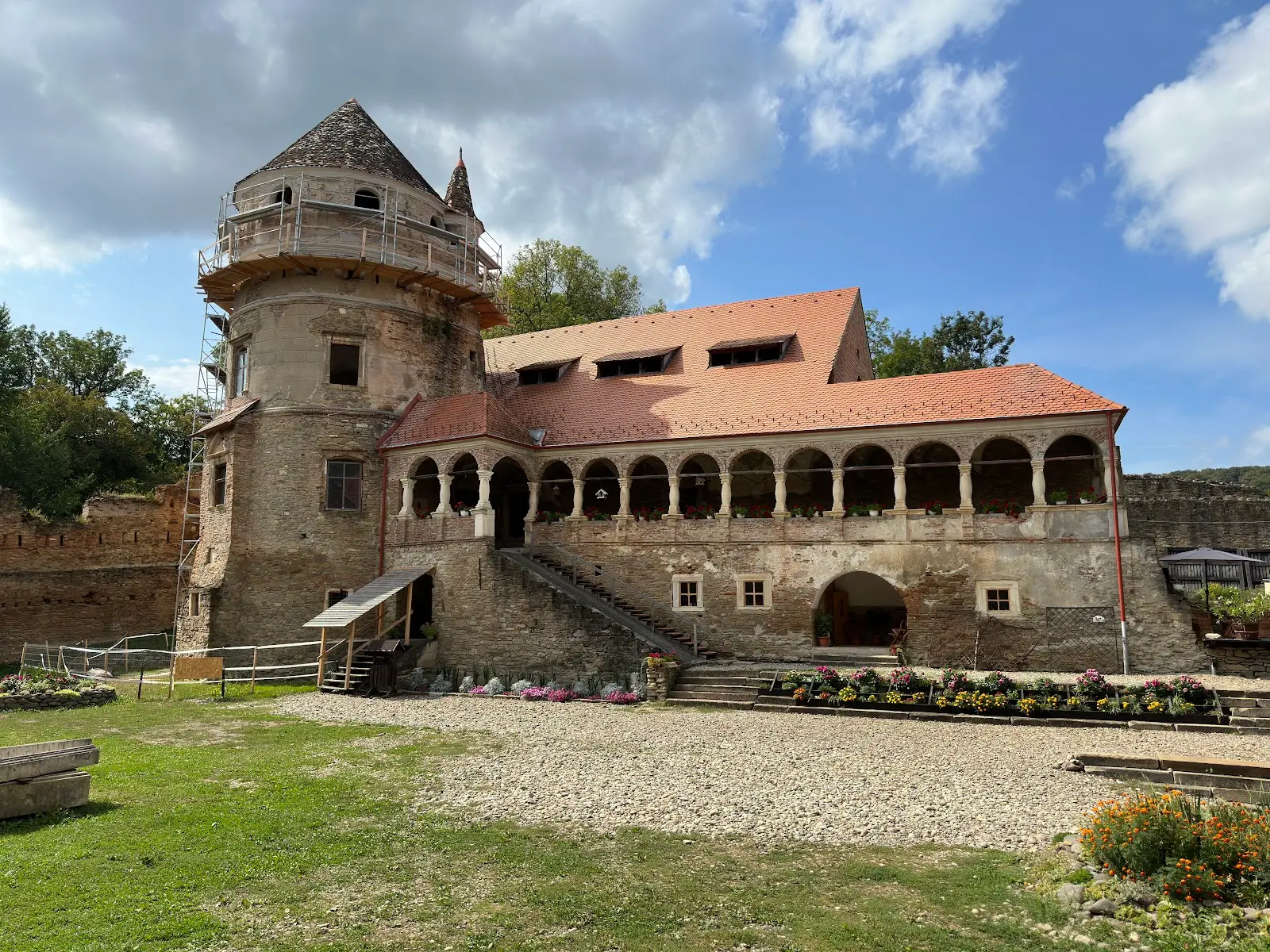 Castelul Bethlen-Haller Criș 2