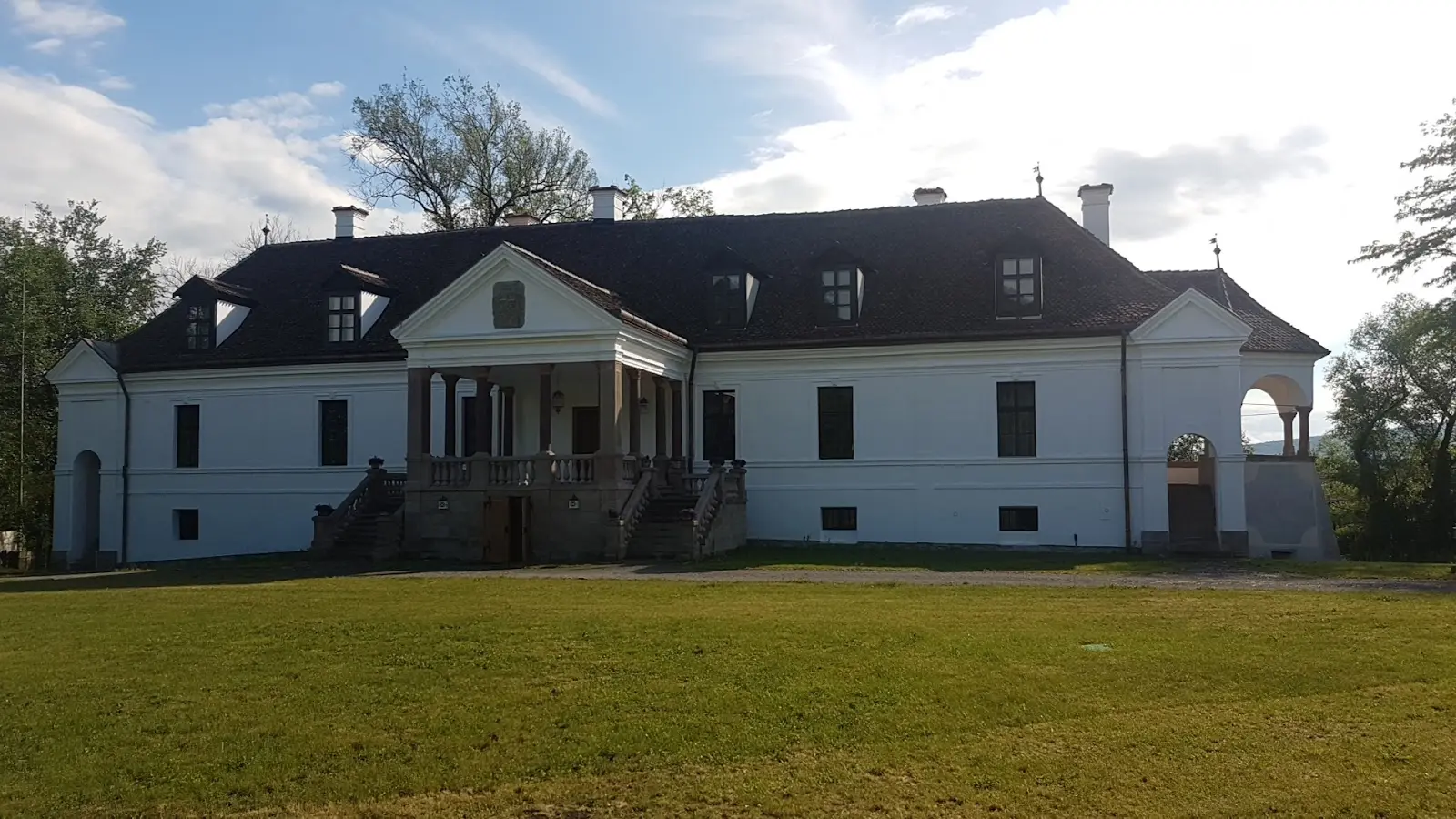 Castelul Kálnoky Micloșoara 2