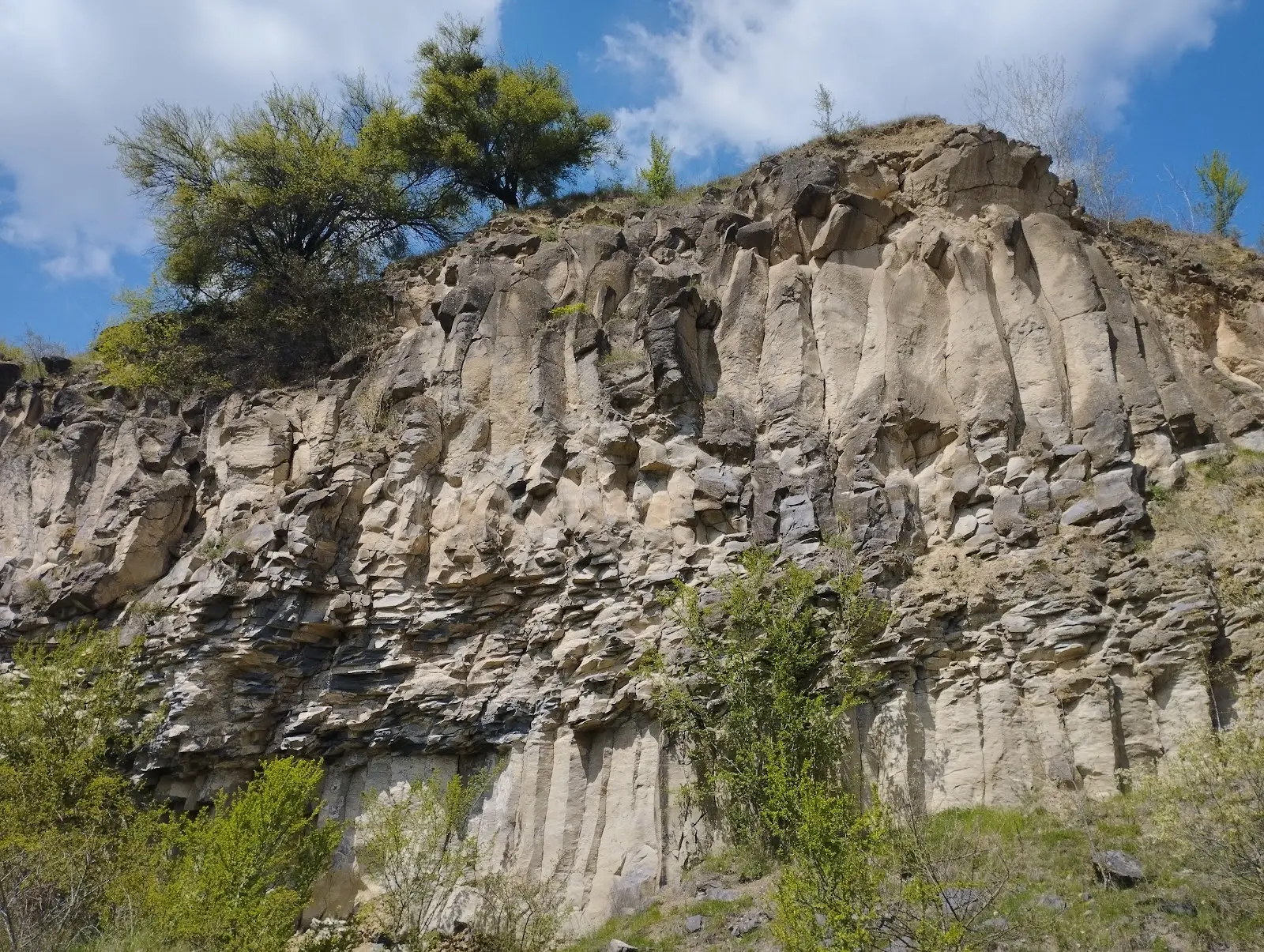 Coloanele de Bazalt Racoș 2