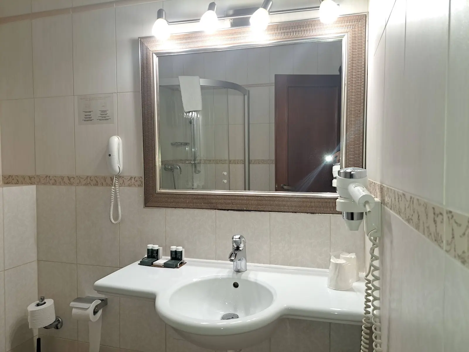 Hotel Select Iași 3