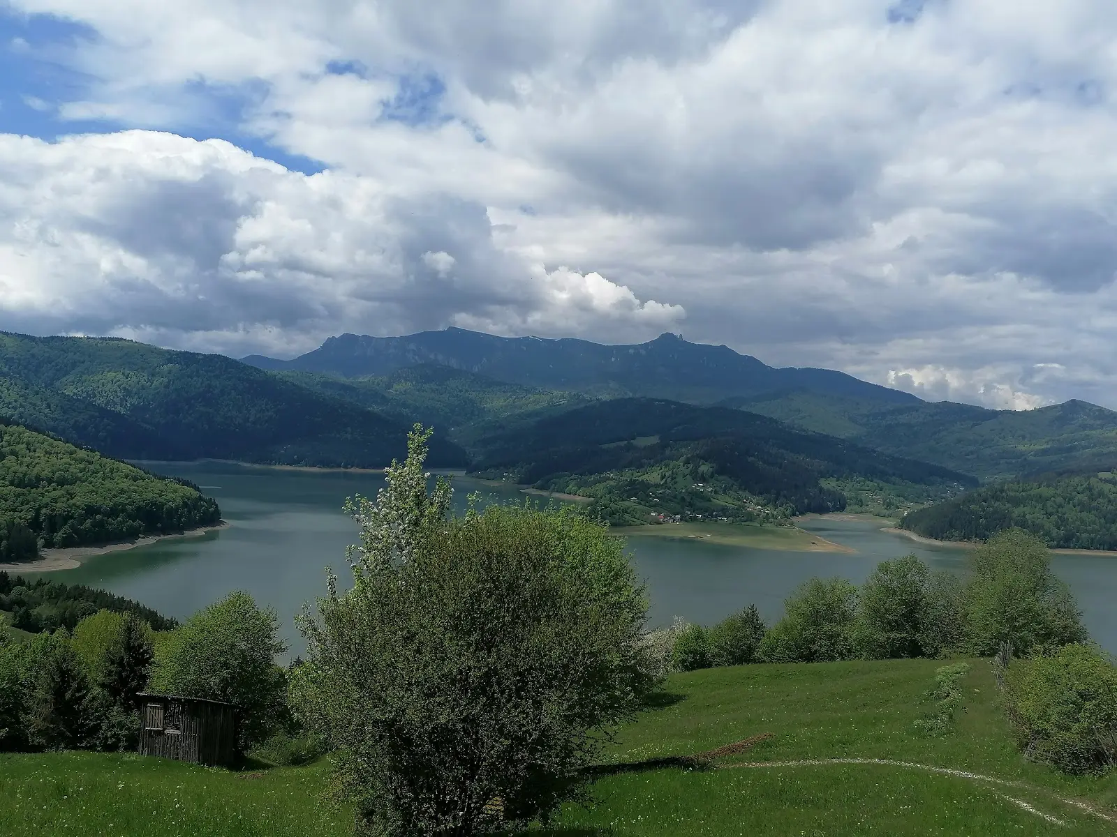 Lacul Izvorul Muntelui (Bicaz)