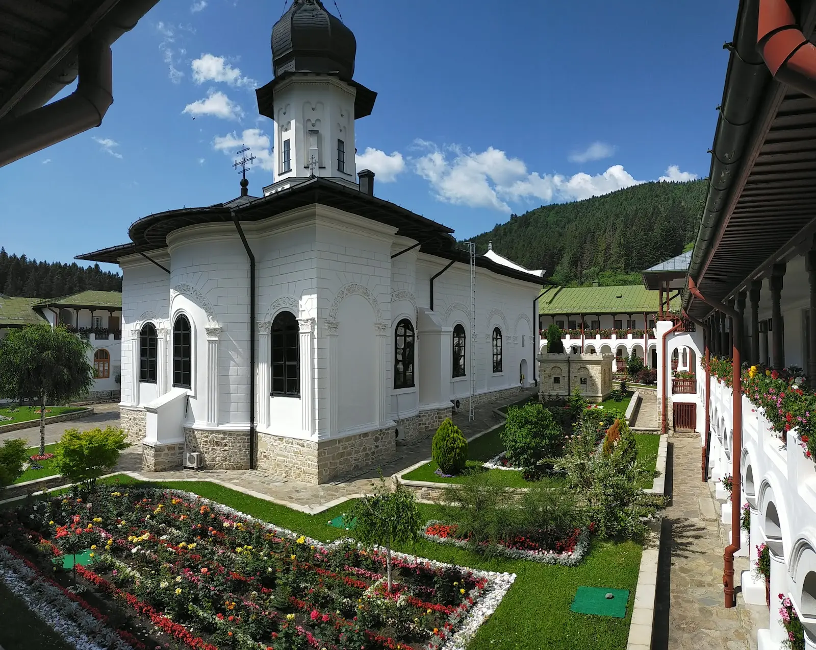 Mănăstirea Agapia 3