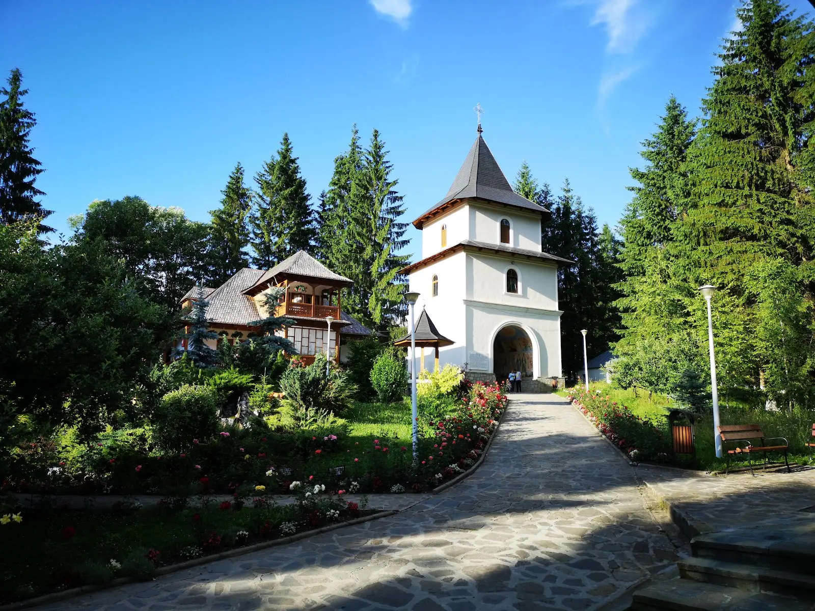 Mănăstirea Durău 2