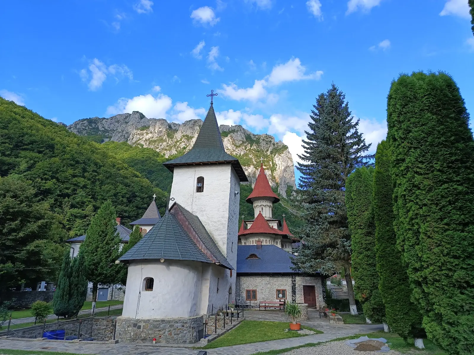Mănăstirea Râmeț 3