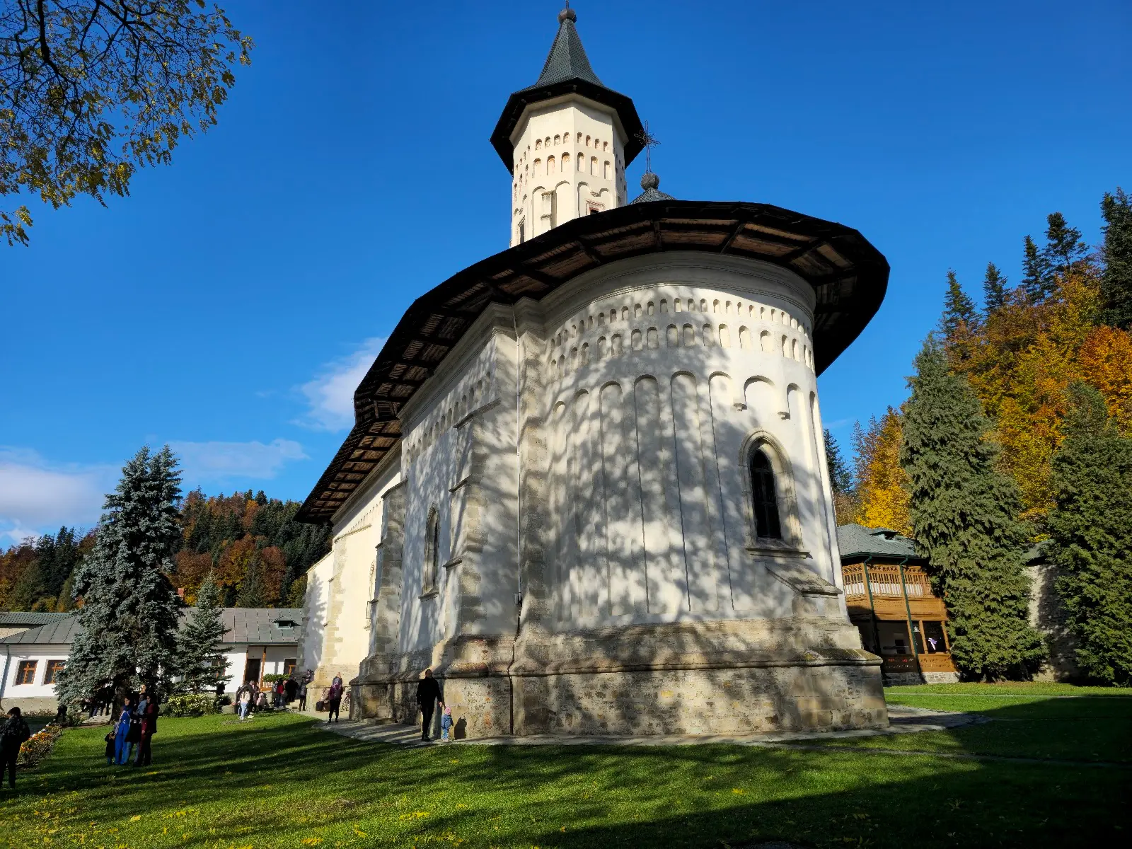 Mănăstirea Slatina