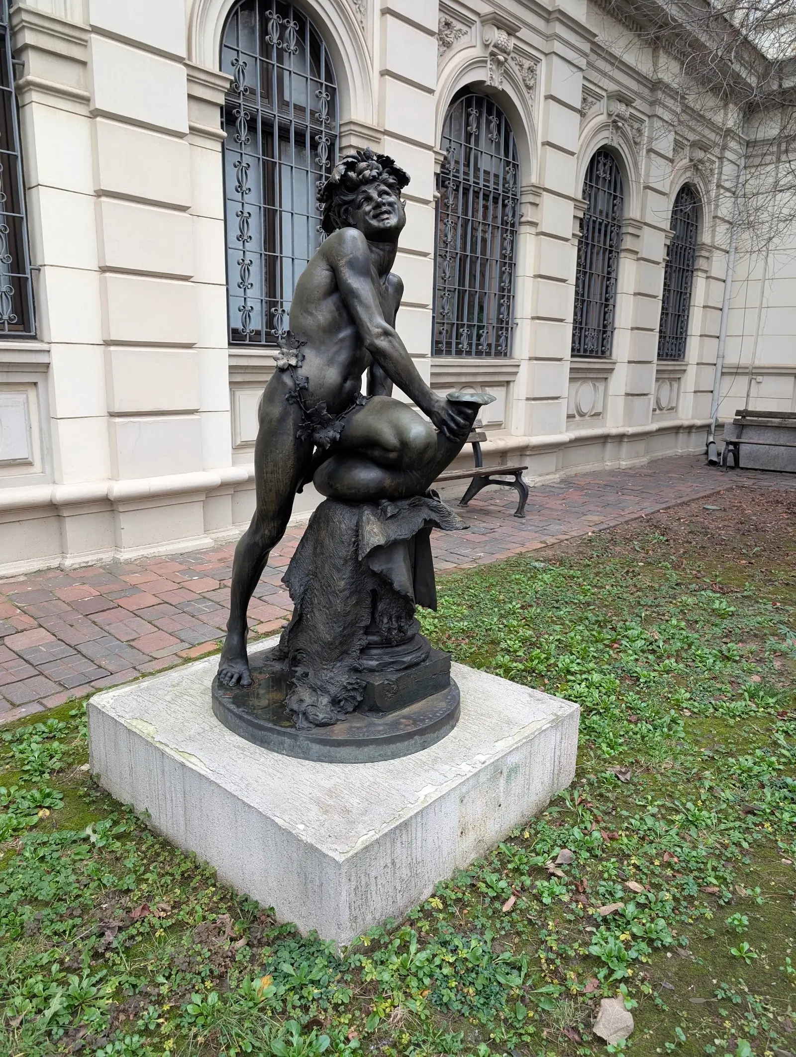 Muzeul Colecțiilor de Artă 3
