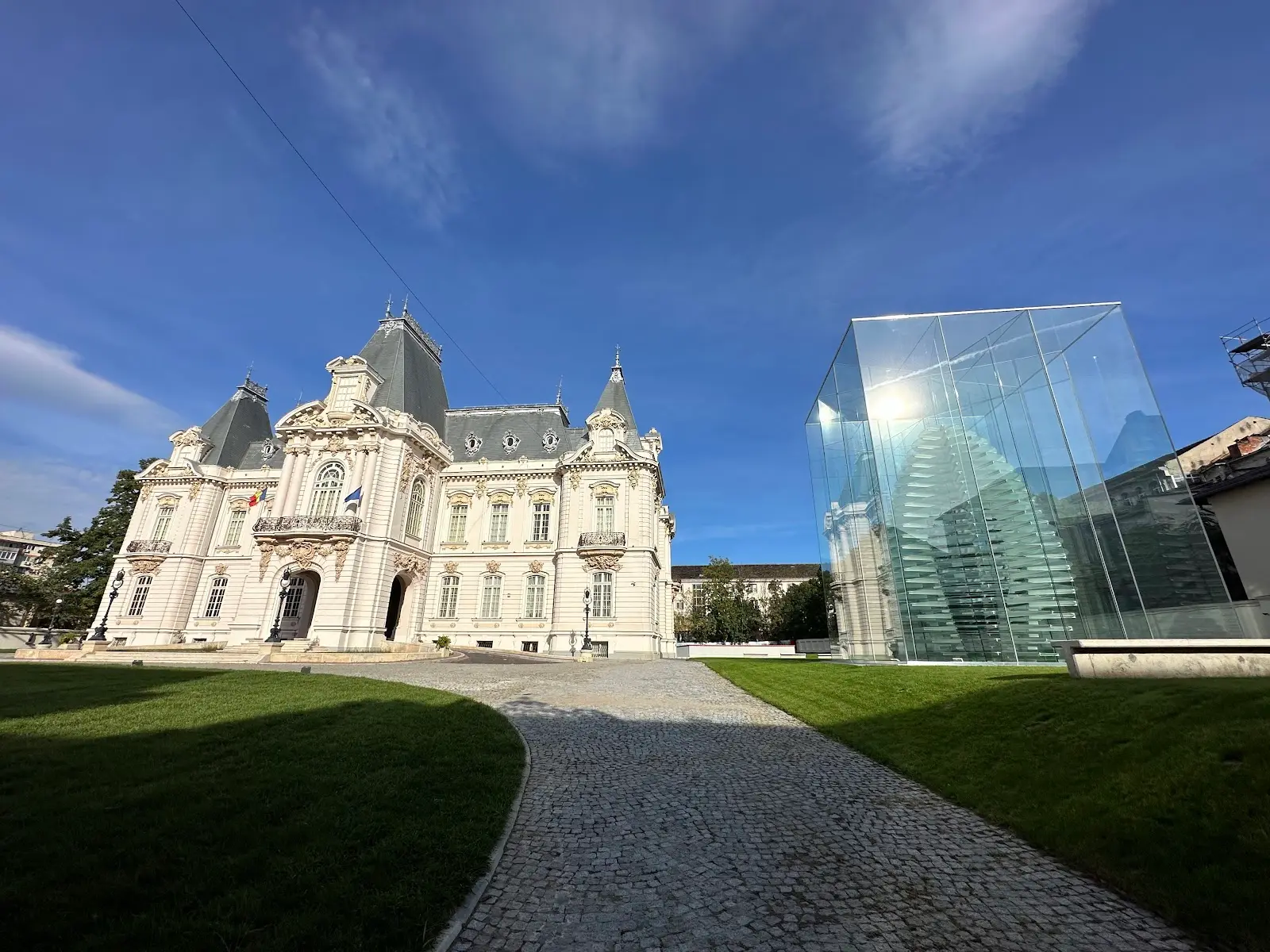 Muzeul de Artă Craiova (Palatul Jean Mihail) 2