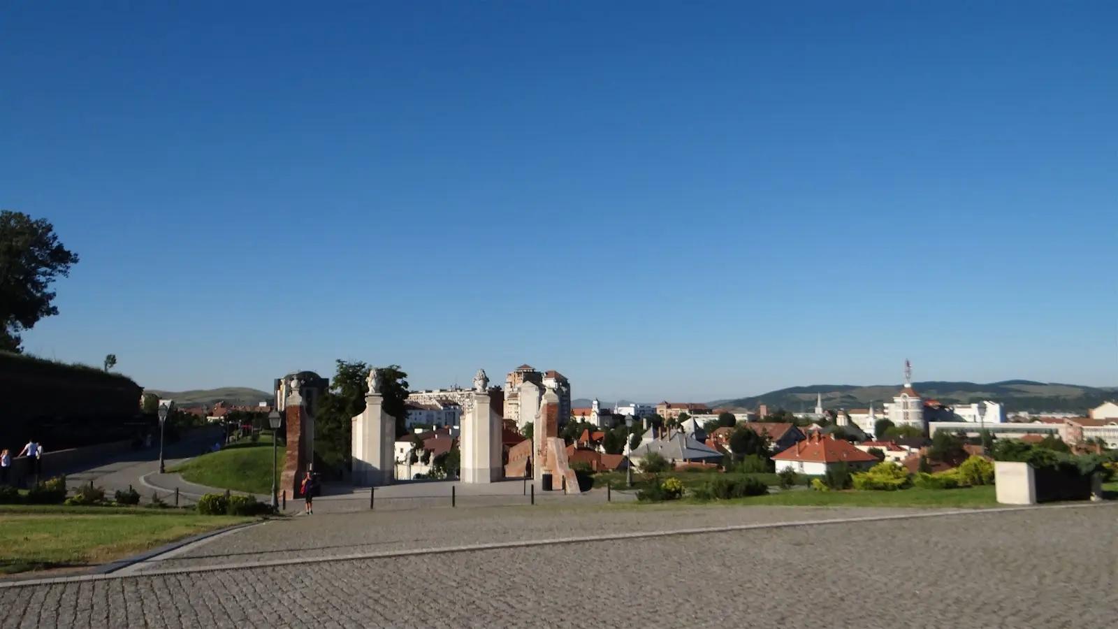 Obeliscul Horea, Cloșca și Crișan 3
