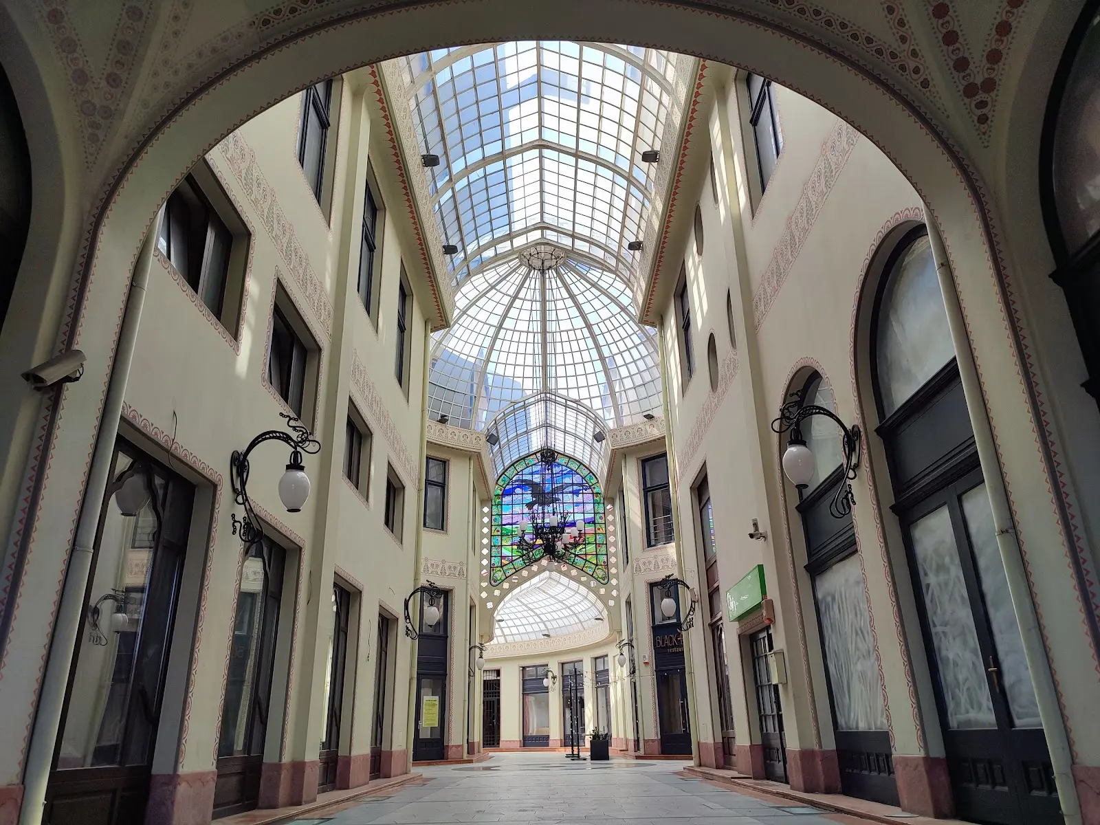 Palatul Vulturul Negru 2