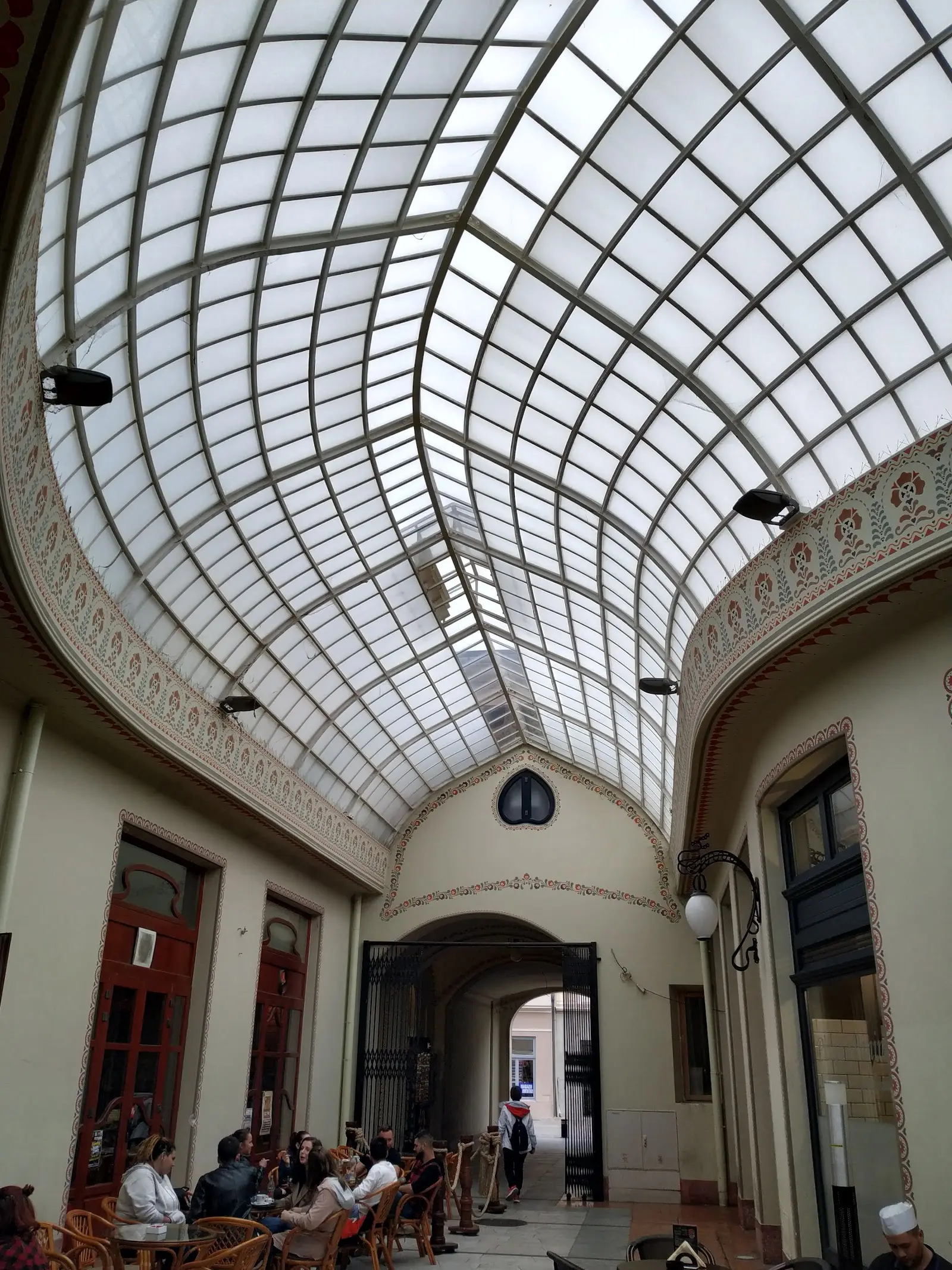 Palatul Vulturul Negru 3