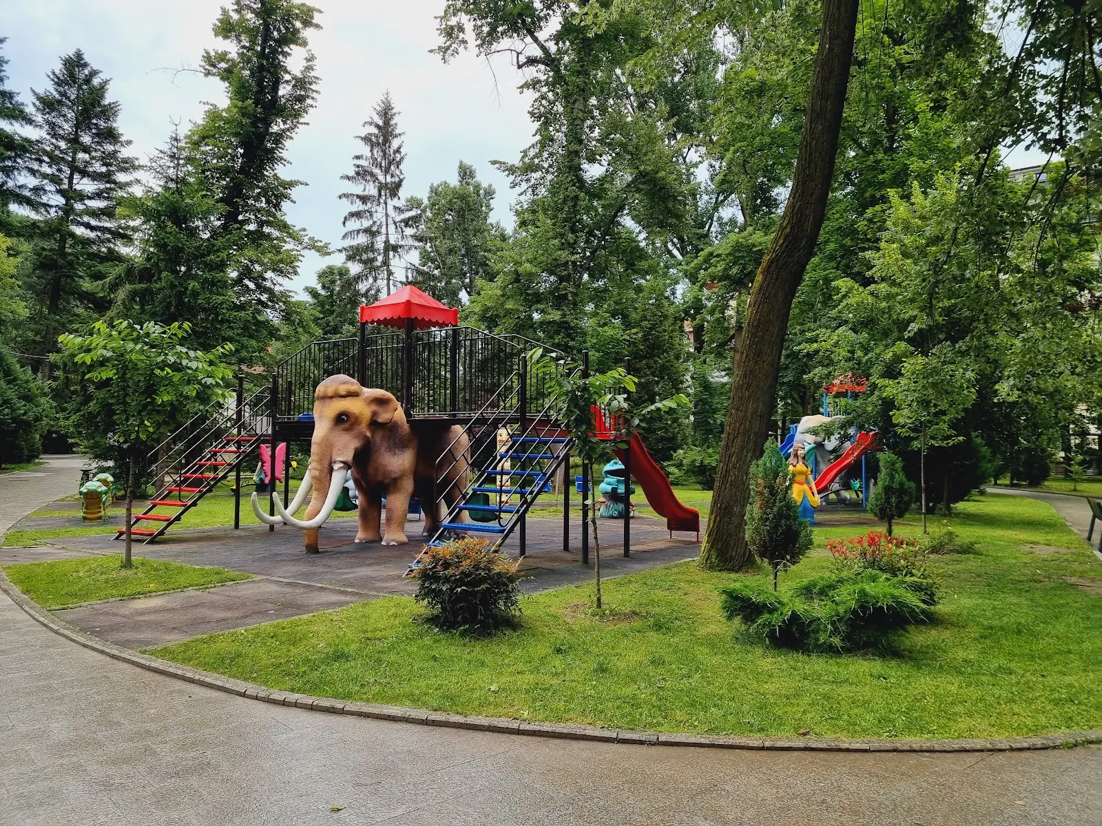 Parcul Zăvoi Râmnicu Vâlcea 2