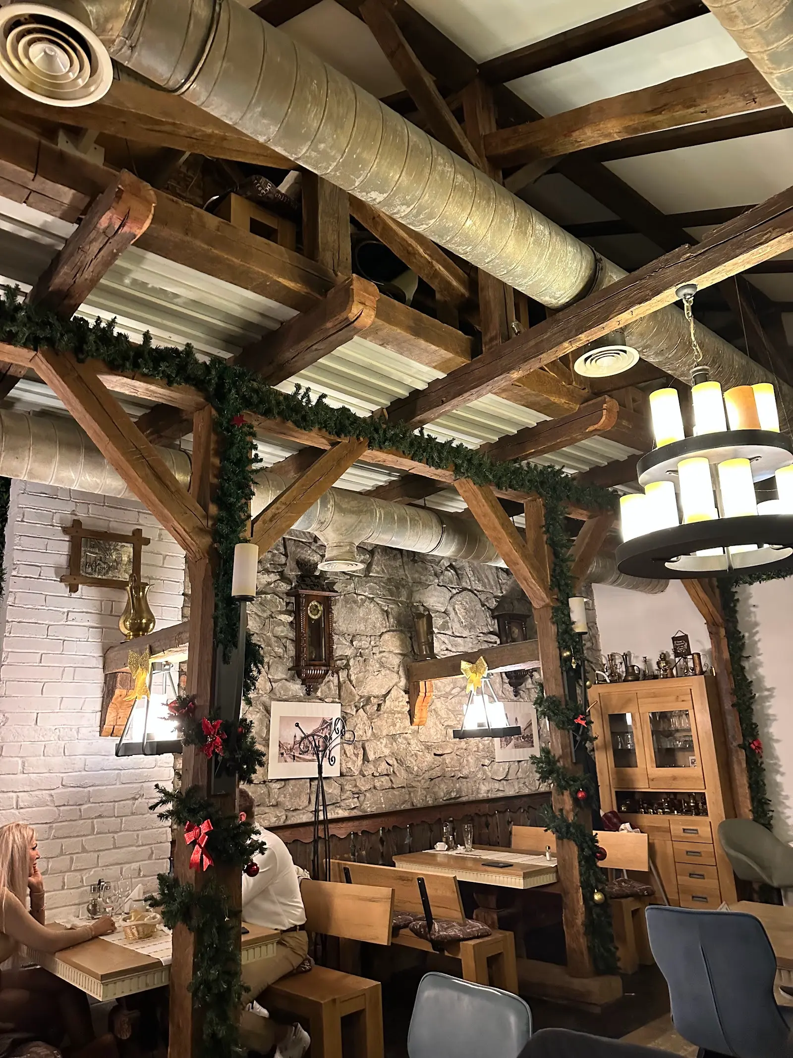 Restaurant Butoiul de Aur Baia Mare 3