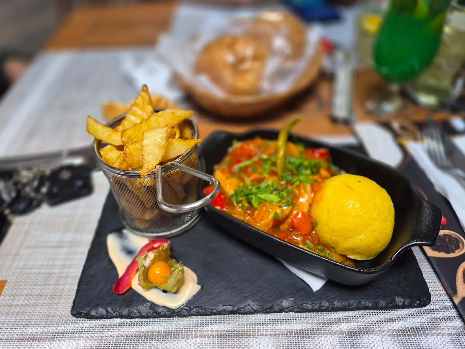 Restaurant Salina Slănic 3