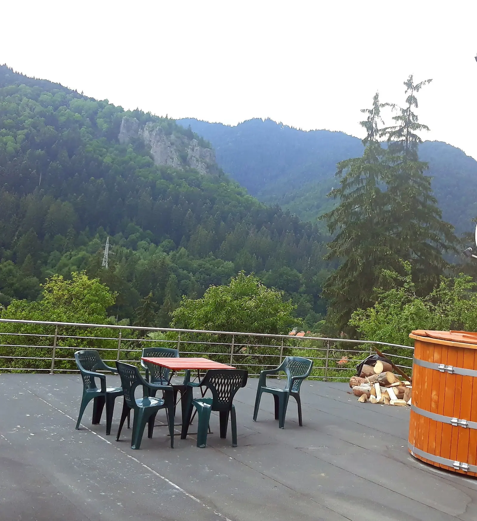 Restaurant Sf. Ana Băile Tușnad 2