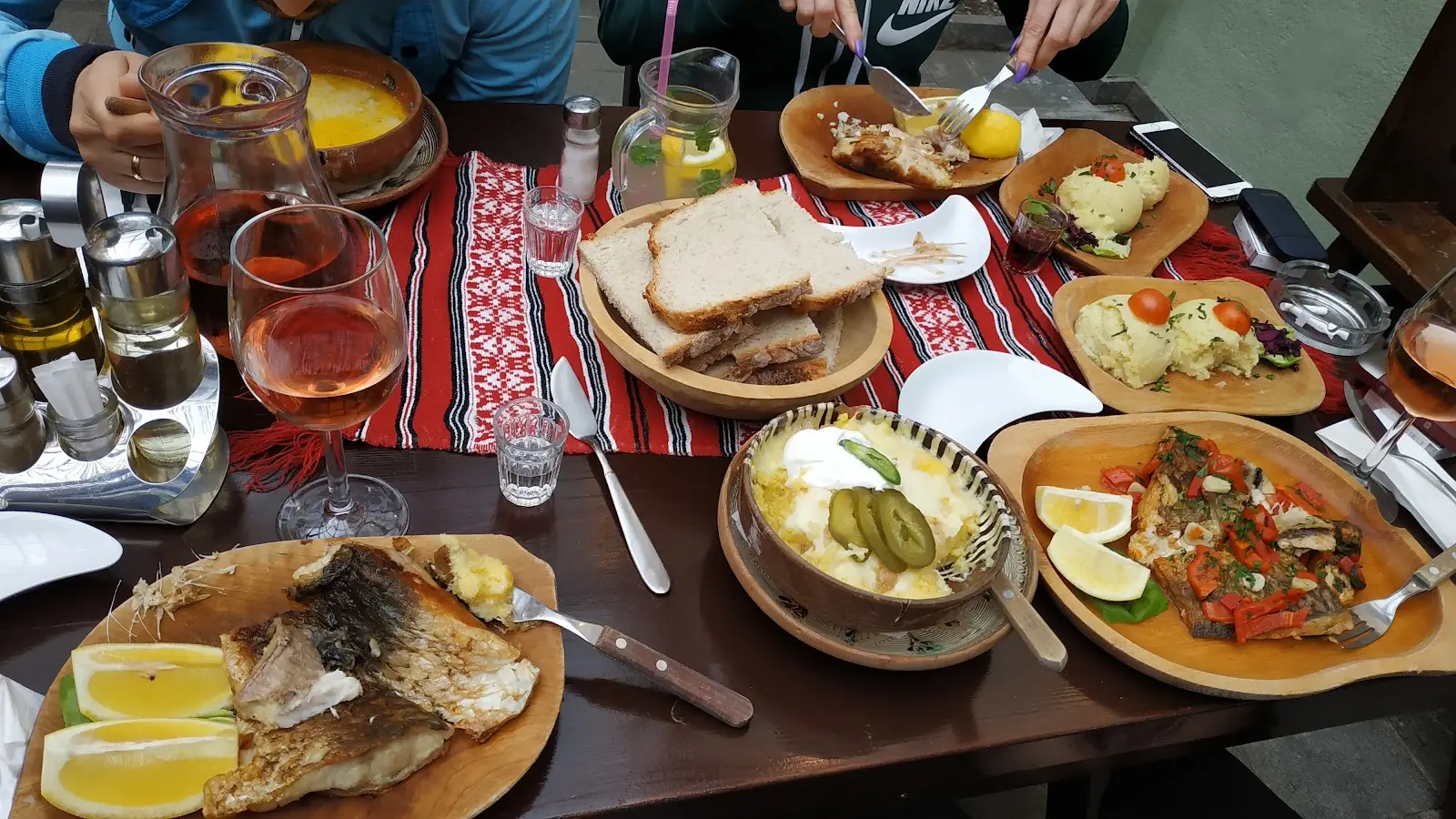 Roata Restaurant 2