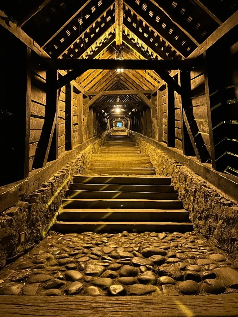 Scara Acoperită (Scara Școlarilor) 2