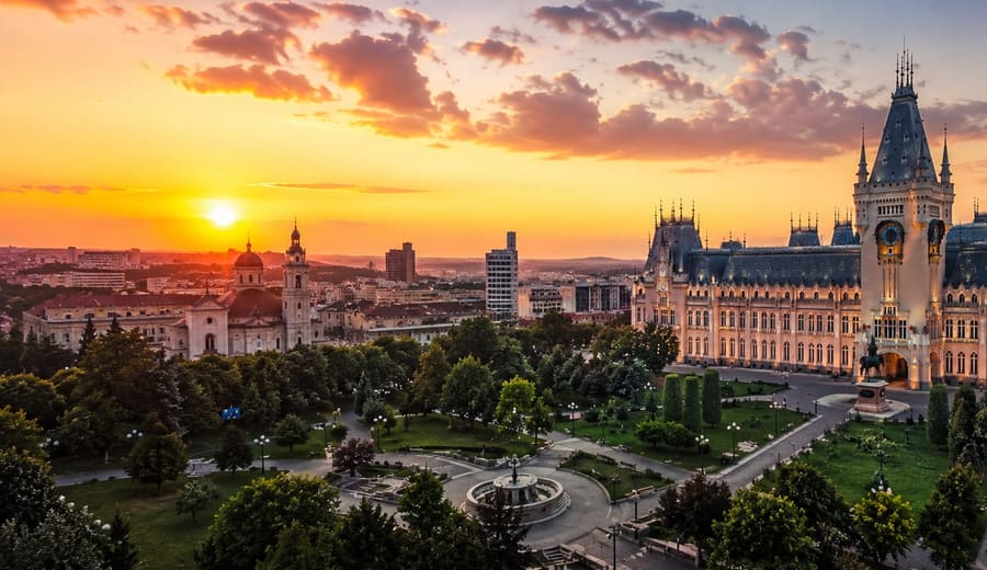 Iași — the Palace of Culture and the seven hills